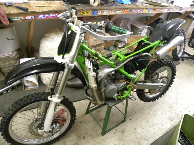 KX100 Kawasaki 2001 fmf fatty pipe.JPG