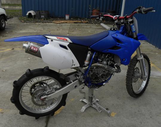 YZ450F YAMAHA 2003 TRIPLE.JPG