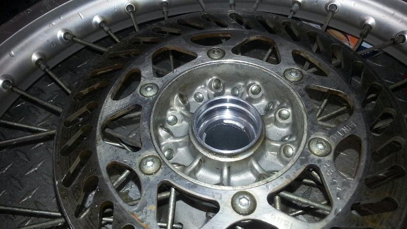 03 KX500 REAR WHEEL BEARING REPLACEMENT 6.jpg