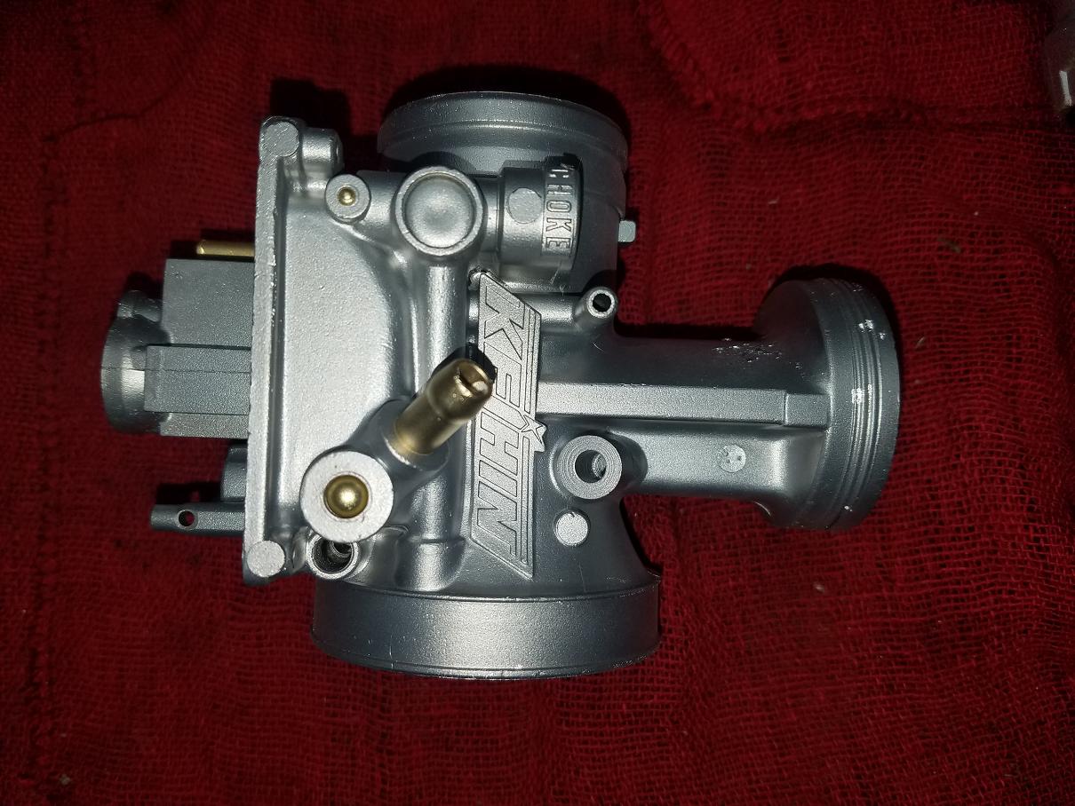 1992 kx125 carb body.JPG