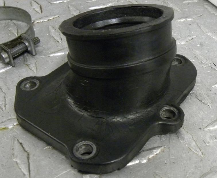 ktm 300 dxc carburetor boot insulator-3.JPG