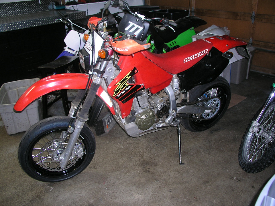 2000 SUPER MOTO 2.png