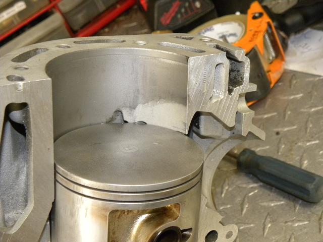 KX500 ENGINE SECTION VIEW 7.JPG