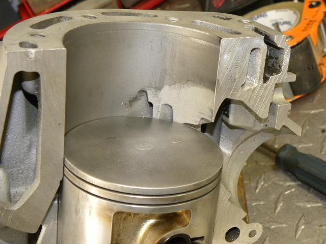 KX500 ENGINE SECTION VIEW 6.JPG