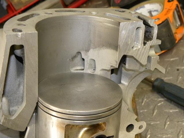 KX500 ENGINE SECTION VIEW 5.JPG