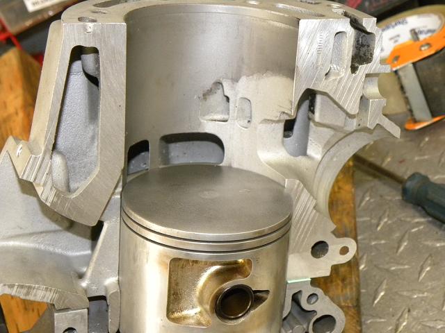 KX500 ENGINE SECTION VIEW 1.JPG