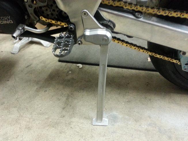 KX500 SUPER MOTO SIDE STAND WITH 2 INCHES REMOVED.JPG