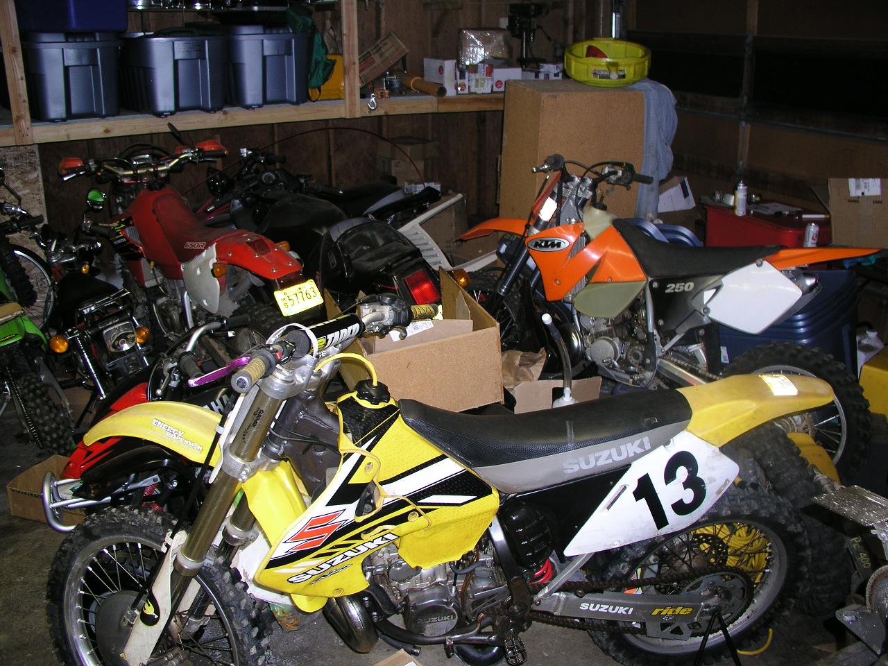 shop garage pics.JPG