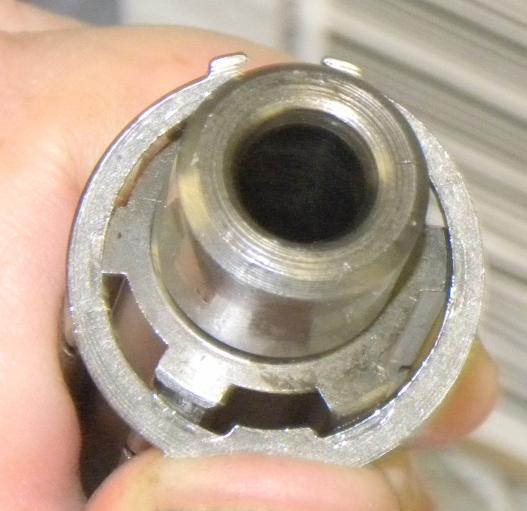 SNAP RING INSTALLATION MOTORRAD METHOD 3.JPG