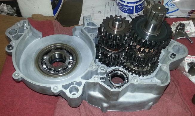 2000 KX500 BOTTOM END ASSEMBLY 1.JPG