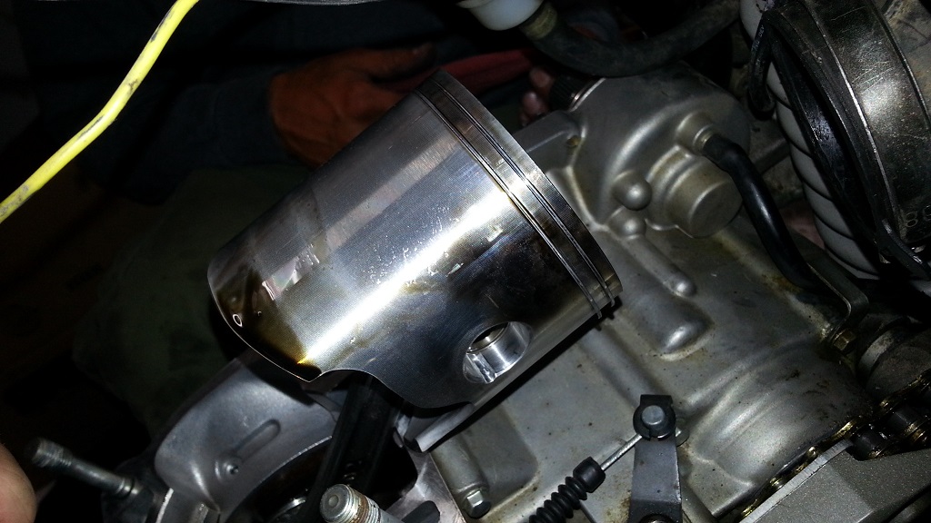 5-19-14 kx500 top end rebuild 2.jpg