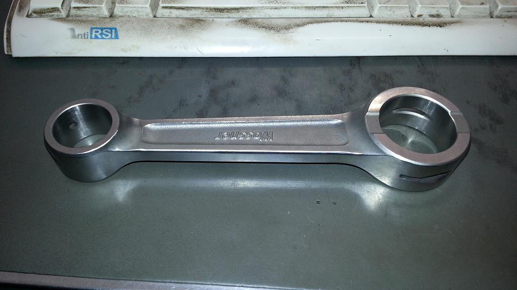 KX500 Wossner polished rod 2.JPG