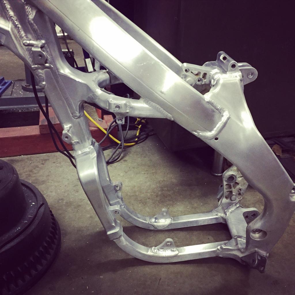 oem-cycle.com Fastonthetracks CR500AF - 04 CRF250R 105.jpg