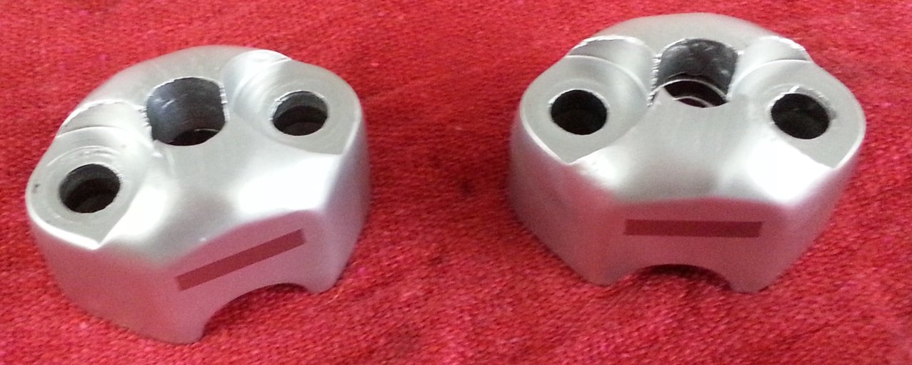 oem-cycle vapor blasting Motorrads 1967 P11 Norton 750cc Cafe Racer 138.jpg