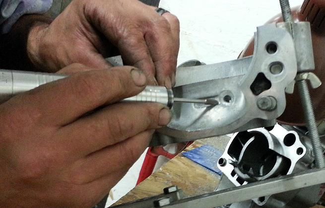 www.oem-cycle.com kx500 1998 full rebuild 105.JPG