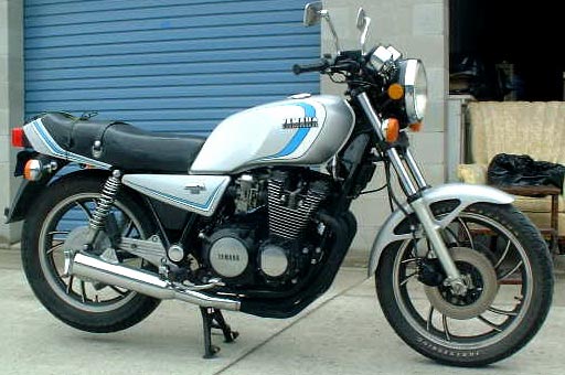 1982YamahaSeca650-B.jpg