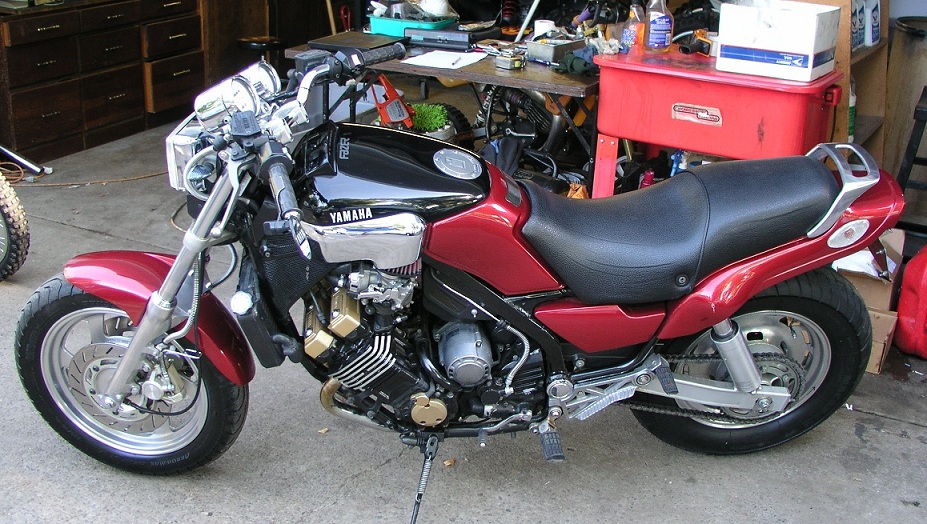 86 YAMAHA FZX700 FAZER.jpg