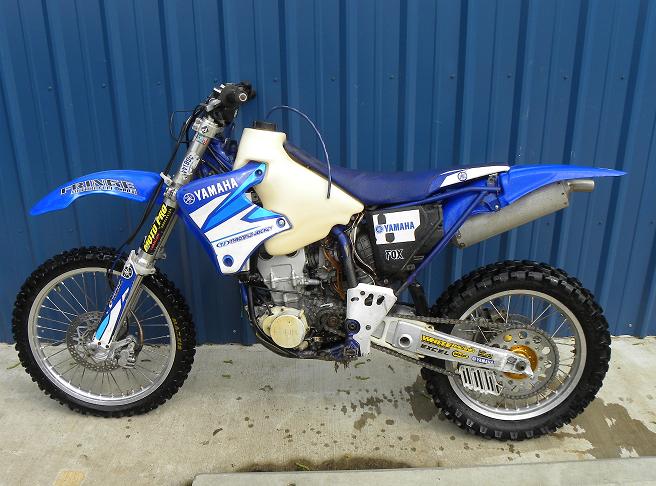 YZ400F YAMAHA 1999.JPG