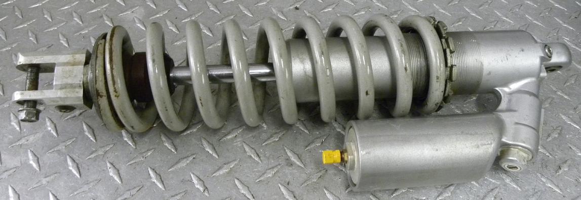 KX500 KAWASAKI 2001 shock.JPG
