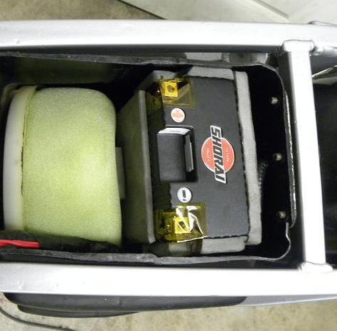 2001 kx500 supermoto battery.JPG